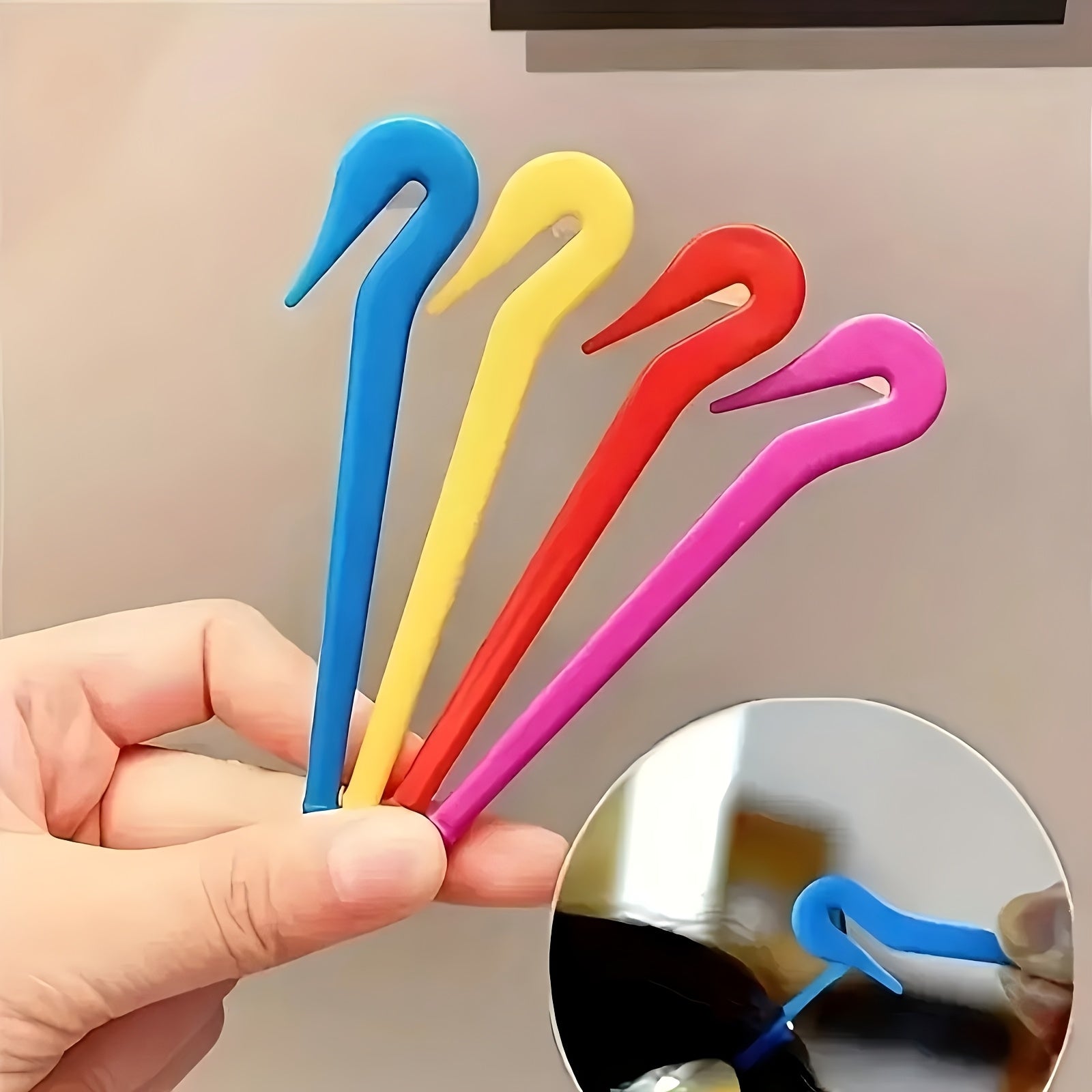 A Set of 4 Elastic Band Removers, Elastic Rubber Band Cutters, Convenient Tools for Removing Disposable Rubber Bands.